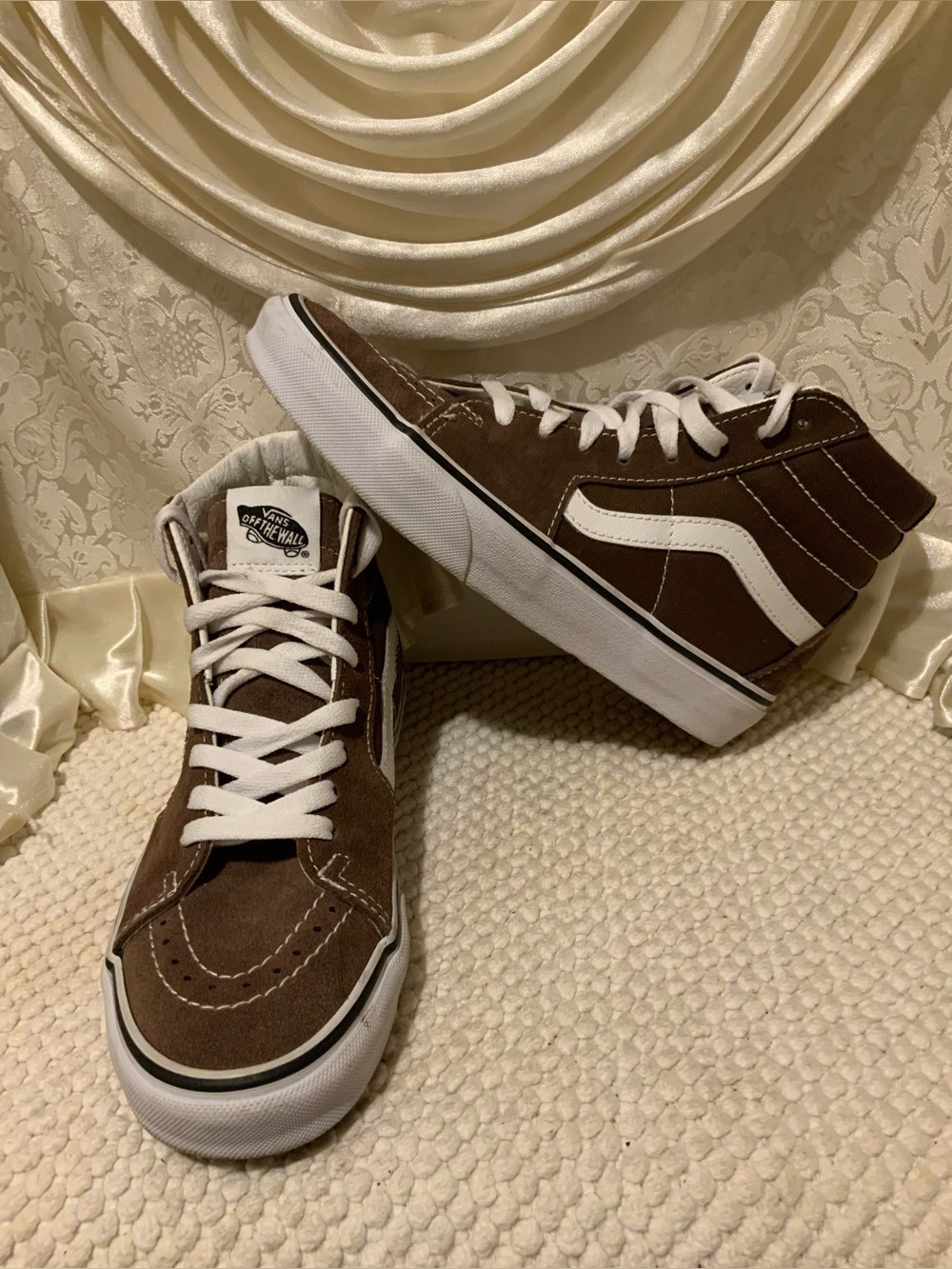 VANS - Picture 2 of 11